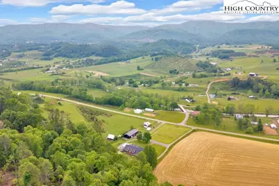 5500 Roan Creek, Mountain City, TN 37683 - Photo 16