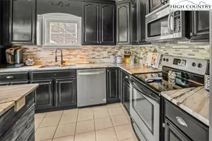 204 Laurel Cottage Ln, Roaring Gap, NC 28668 - Photo 18