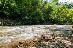 16215 N Nc-194 Hwy, Lansing, NC 28643 - Photo 2