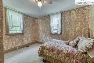 110 Old Mill Rd, Elk Park, NC 28622 - Photo 28