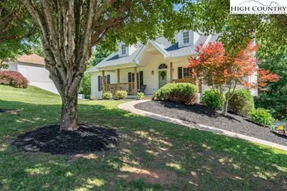 235 Brooklin Street, Wilkesboro, NC 28697 - Photo 2