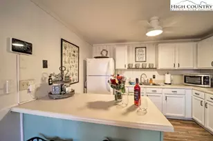 220 Charter Hills Rd, Beech Mountain, NC 28604 - Photo 14