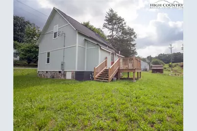 308 Hickory Street, Granite Falls, NC 28630 - Photo 2