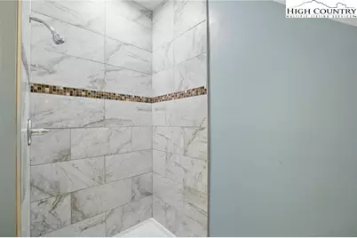 308 Hickory Street, Granite Falls, NC 28630 - Photo 22