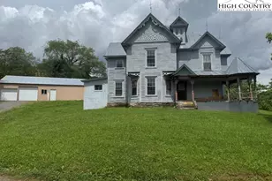 65 Green Gable Rd, Troutdale, VA 24378 - Photo 2