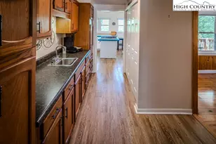 492 Skyland View Dr, Blowing Rock, NC 28605 - Photo 14