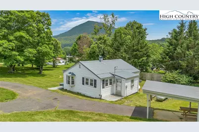 609 W Main Street, Jefferson, NC 28640 - Photo 2