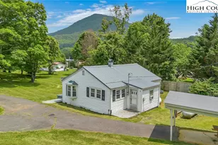 609 W Main St, Jefferson, NC 28640 - Photo 2