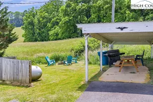 609 W Main St, Jefferson, NC 28640 - Photo 34