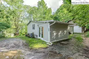 876 Courtney Ln, Vilas, NC 28692 - Photo 4