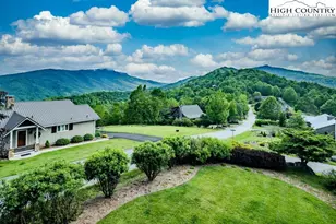 937 Alpine Dr, Seven Devils, NC 28604 - Photo 4