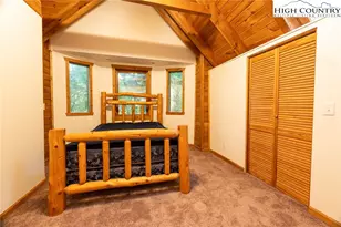 170 Mountain Laurel Ln, Blowing Rock, NC 28605 - Photo 24