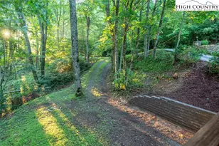 170 Mountain Laurel Ln, Blowing Rock, NC 28605 - Photo 32