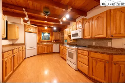 170 Mountain Laurel Lane, Blowing Rock, NC 28605 - Photo 14