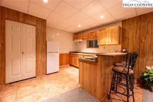 170 Mountain Laurel Ln, Blowing Rock, NC 28605 - Photo 26