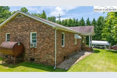 1424 Bear Creek Road, Bakersville, NC 28705 - Photo 2