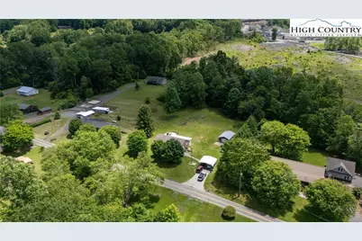 1424 Bear Creek Road, Bakersville, NC 28705 - Photo 34