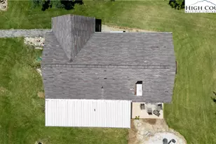 1424 Bear Creek Rd, Bakersville, NC 28705 - Photo 28