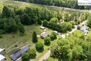 1424 Bear Creek Rd, Bakersville, NC 28705 - Photo 30