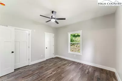 511 N Blue Ridge Drive, Marion, NC 28752 - Photo 16