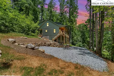 511 N Blue Ridge Drive, Marion, NC 28752 - Photo 2