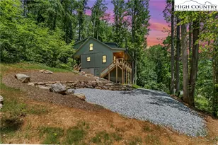 511 N Blue Ridge Dr, Marion, NC 28752 - Photo 2