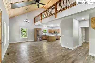 511 N Blue Ridge Drive, Marion, NC 28752 - Photo 10