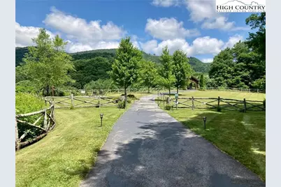 135-D Wapiti Way #8-D, Banner Elk, NC 28604 - Photo 32