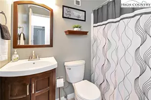 301 Pinnacle Inn Rd, Banner Elk, NC 28604 - Photo 12