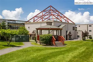 301 Pinnacle Inn Rd, Banner Elk, NC 28604 - Photo 22