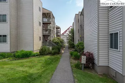 301 Pinnacle Inn Drive #4214, Beech Mountain, NC 28604 - Photo 4