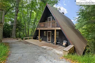 179 Rhododendron Dr, Beech Mountain, NC 28604 - Photo 8