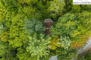 179 Rhododendron Dr, Beech Mountain, NC 28604 - Photo 2