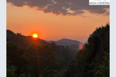 127 Deerfield Road, West Jefferson, NC 28694 - Photo 4