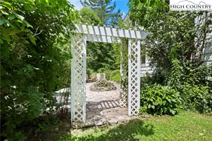 140 Library Ln, Banner Elk, NC 28604 - Photo 48