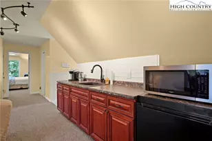 140 Library Ln, Banner Elk, NC 28604 - Photo 38