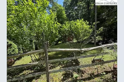 2202 Old 16 Highway, Jefferson, NC 28640 - Photo 10