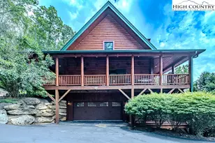 1370 Falls Creek Pkwy, Elk Park, NC 28622 - Photo 44