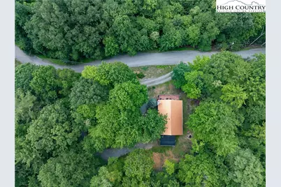 190 Rhododendron Drive, Beech Mountain, NC 28604 - Photo 4