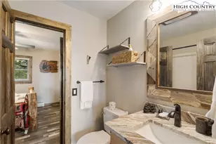 128 Hawthorn Rd, Beech Mountain, NC 28604 - Photo 18