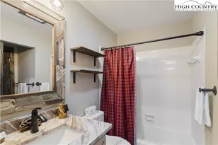 128 Hawthorn Rd, Beech Mountain, NC 28604 - Photo 22