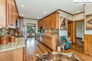 321 Laurel Highlands Dr, Grassy Creek, NC 28631 - Photo 16