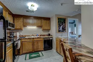 303 Sugar Top Dr, Sugar Mountain, NC 28604 - Photo 16