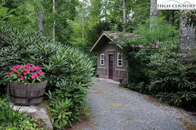 203 Black Pine Road, Linville, NC 28657 - Photo 14