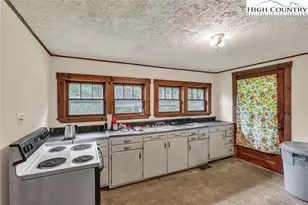 949 Coy Ham Rd, Lansing, NC 28643 - Photo 24