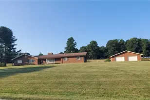 427 J E Gentry Rd, Crumpler, NC 28640 - Photo 6