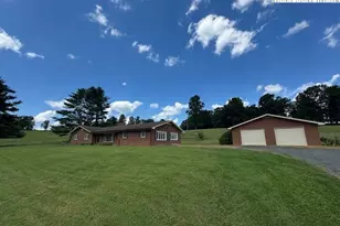 427 J E Gentry Rd, Crumpler, NC 28640 - Photo 34