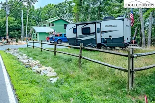 710 Pine Ridge Rd, Beech Mountain, NC 28604 - Photo 40