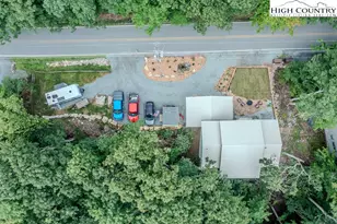 710 Pine Ridge Rd, Beech Mountain, NC 28604 - Photo 4