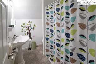 182 Henley Ln, Linville, NC 28646 - Photo 24